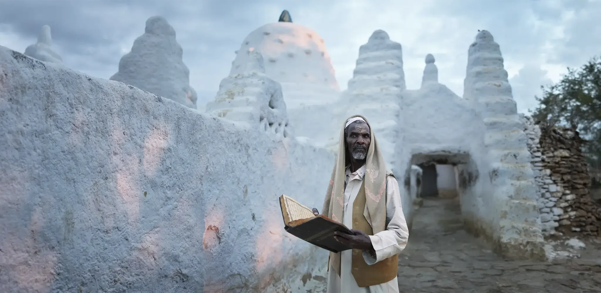 Dire Sheikh Hussein - Image 1