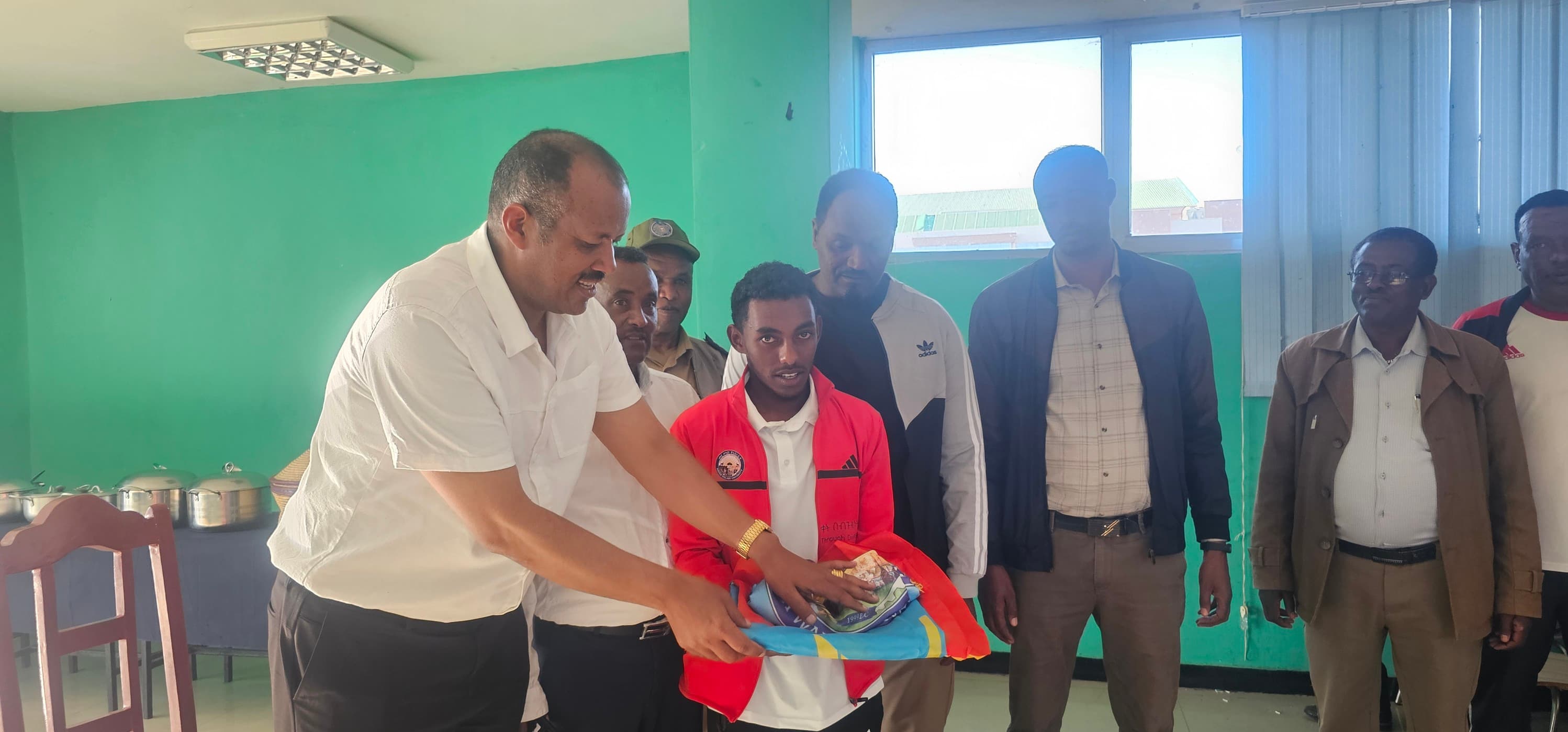 መደ ወላቡ ዩኒቨርሲቲ የከፍተኛ ትምህርት ተቋማት የተማሪዎች ስፖርት ፌስቲቫል ውድድር ላይ ዩኒቨርሲቲውን ወክለው ለሚሳተፉ ልዑካን ቡድን ሽኝት አደረገ::